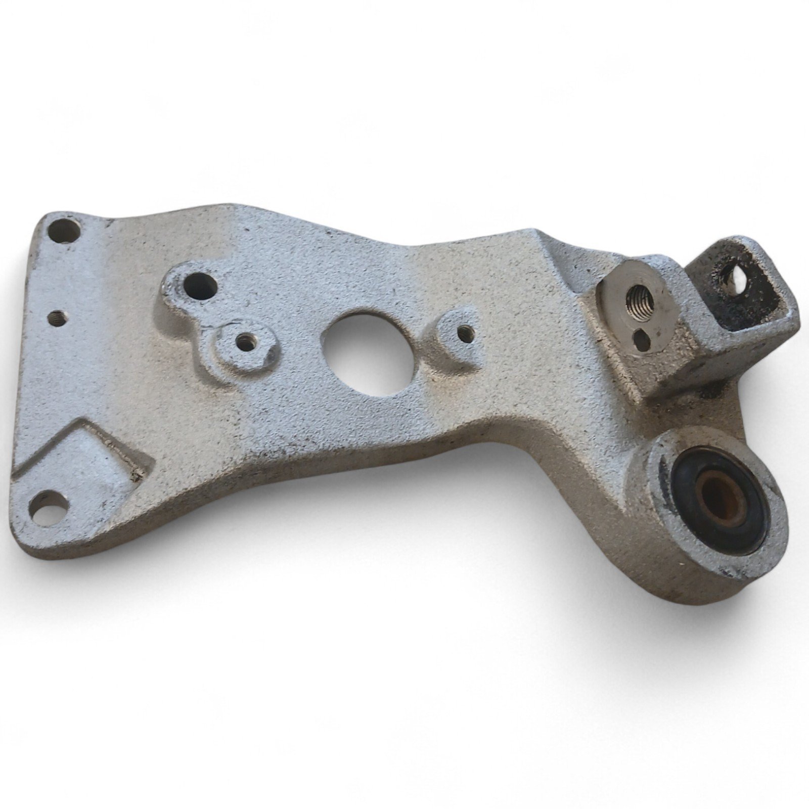 16644_2028129-Photoroom.jpg Suzuki GSX-R 1100 1100 1992 Rear Left Footrest Peg Bracket OEM GV73C/N - Image 1