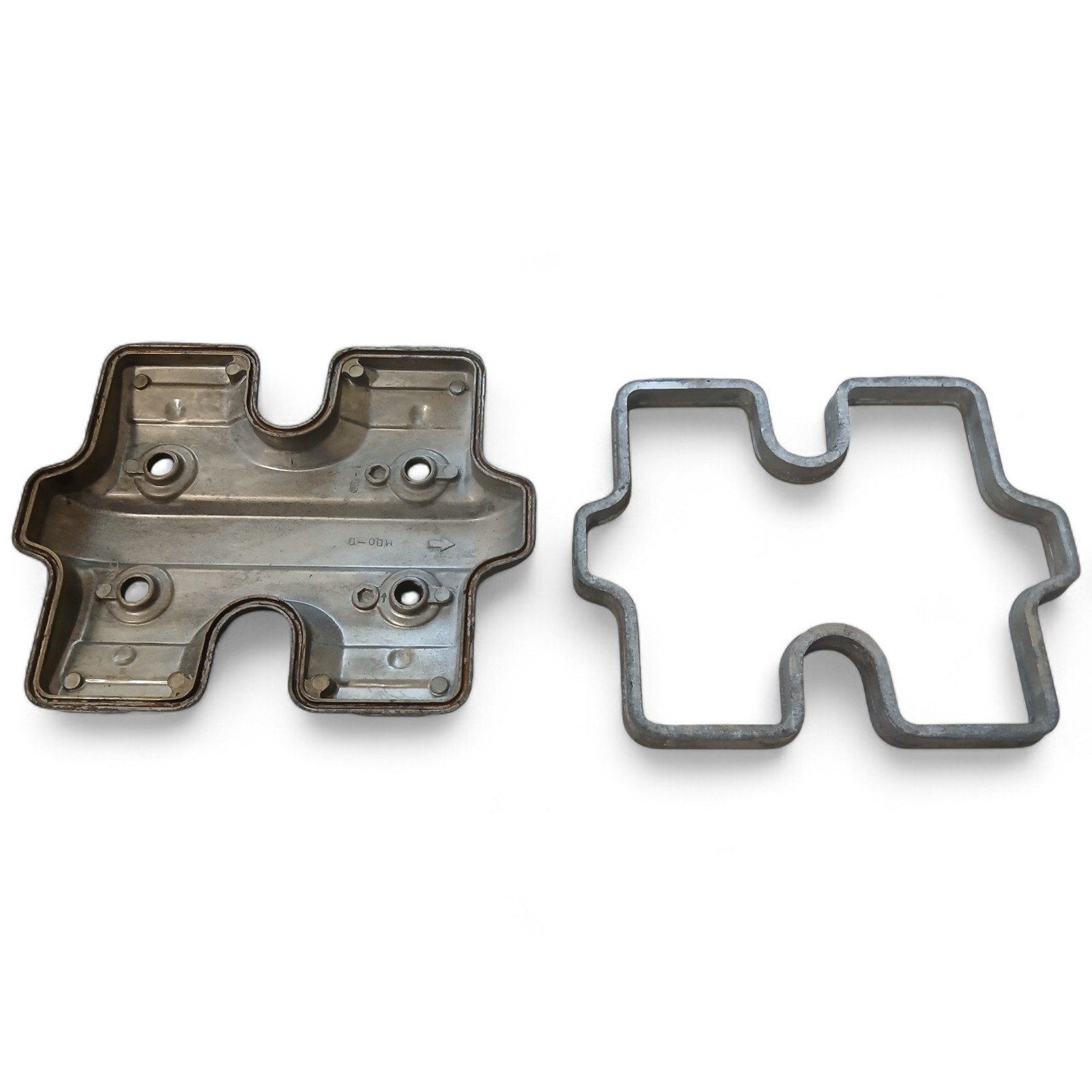 16673_2028129-Photoroom.jpg Honda VF 750 F Interceptor 750 1983-1984 Rear Valve Cover OEM - Image 1