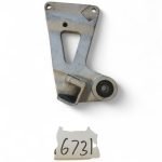 Suzuki GSX-R 1100 1100 1993-1994 Rear Right Footrest Bracket OEM OY1C1 - Image 2