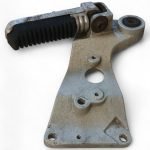 Suzuki GSX-R 1100 1100 1993-1994 Rear Left Footrest Bracket and Foot Peg OEM 111C1 - Image 4