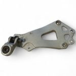 Suzuki GSX-R 1100 1100 1986-1988 Rear Right Footrest Bracket OEM 5V141 - Image 3