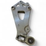 Suzuki GSX-R 1100 1100 1986-1988 Rear Right Footrest Bracket OEM 5V141 - Image 4