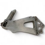 Suzuki GSX-R 1100 1100 1986-1988 Rear Left Footrest Peg Bracket and Footrest Peg OEM 5Z031 - Image 4