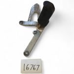 Yamaha TZR 125 125 1987-1992 Front Left Footrest Bracket and Footrest OEM - Image 4