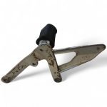 Yamaha TZR 125 125 1987-1992 Front Left Footrest Bracket and Footrest OEM - Image 5