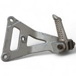 Suzuki GSX-R 750 750 1992 Rear Left Footrest Bracket Foot Peg Mount Assembly OEM - Image 3
