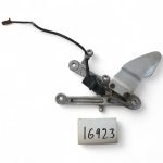 Yamaha YZF R1 1000 1998-1999 Front Right Footrest Bracket OEM